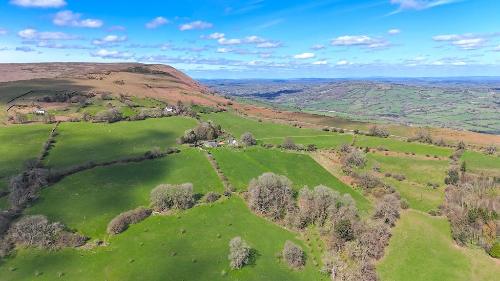 Aerial View- click for photo gallery